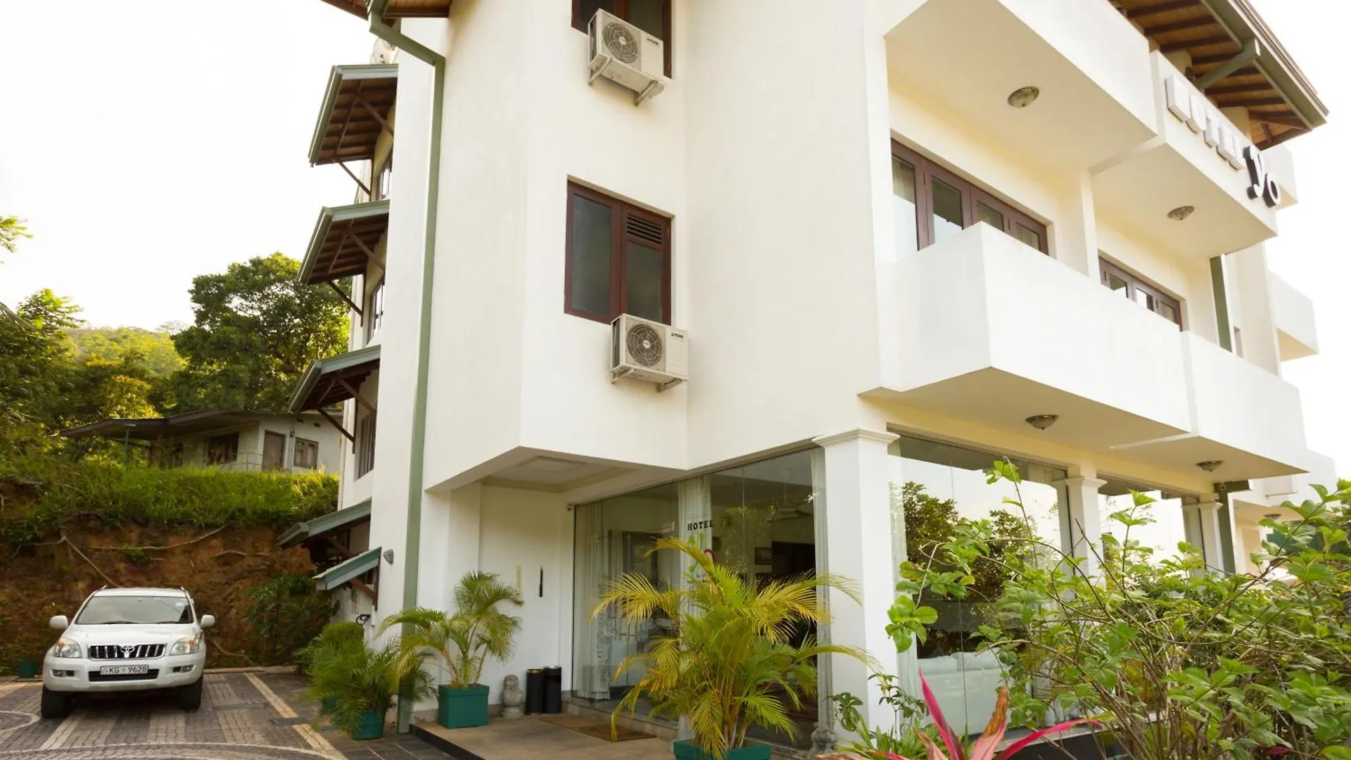 Hotel Yo Kandy 4*,